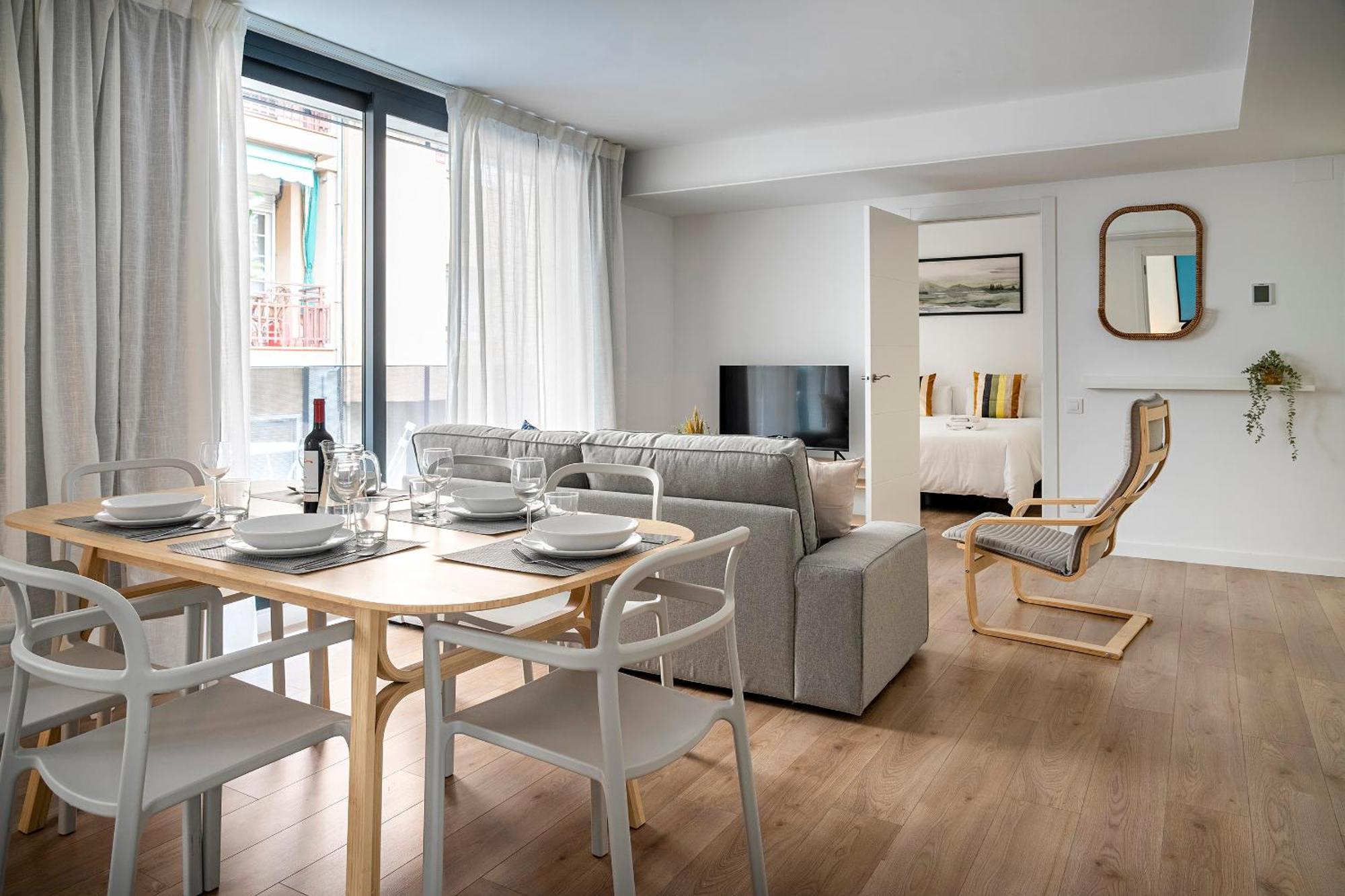 Habitat Apartments Teatre لوسبيتاليت دي يوبريغات المظهر الخارجي الصورة